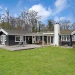 別荘 Hjort - 100m From The Sea By Interhome