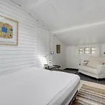 別荘 Hjort - 100m From The Sea By Interhome *